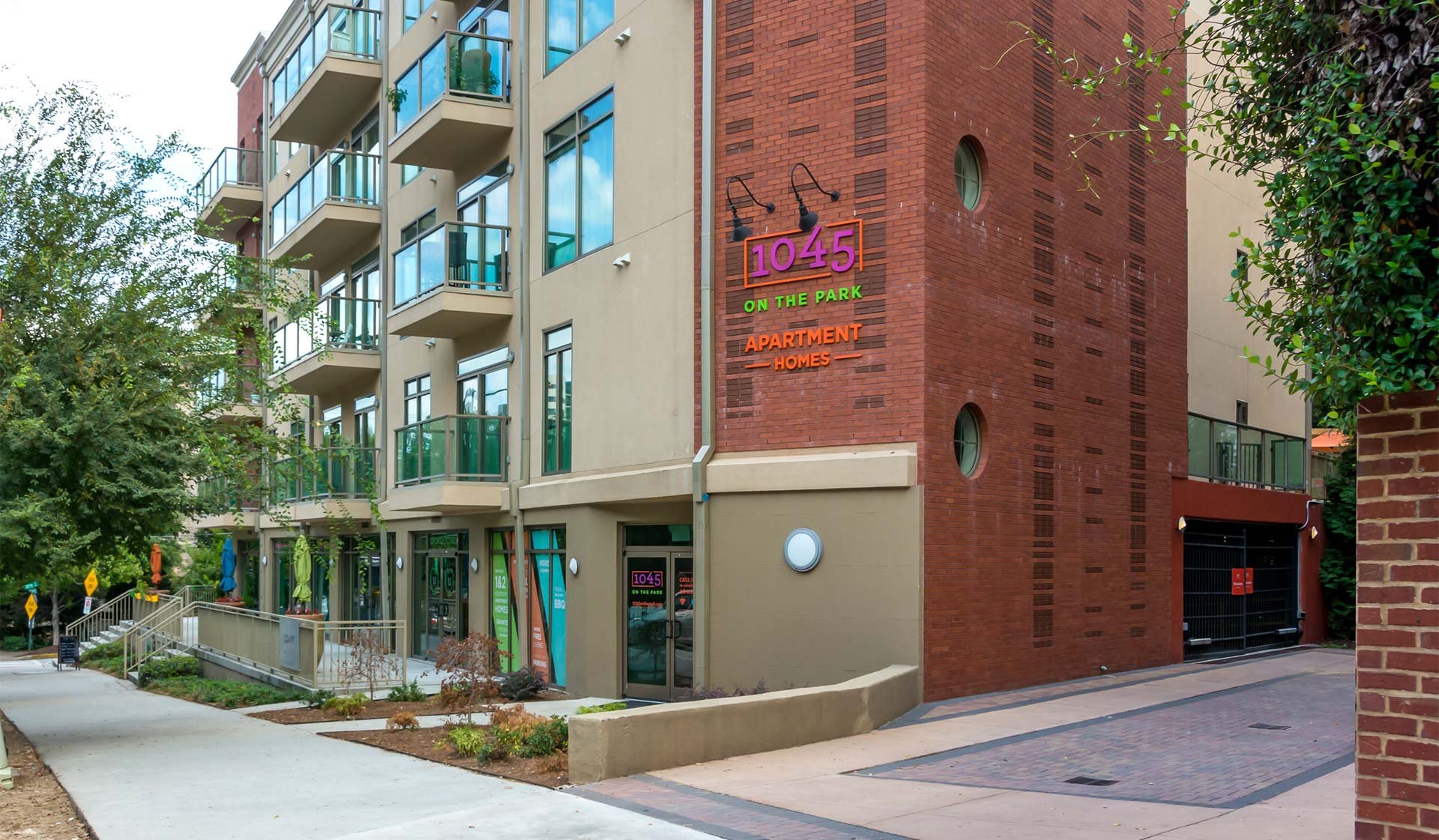 1045 on the Park Apartment Homes in Midtown Atlanta - Exterior 1045 on the Park Apartment Homes in Midtown Atlanta - Exterior
