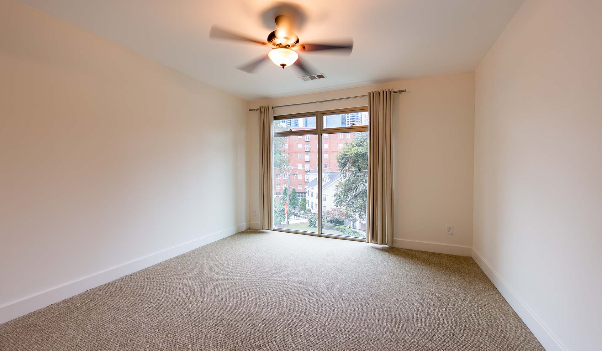 1045 on the Park Apartment Homes in Midtown - Bedroom